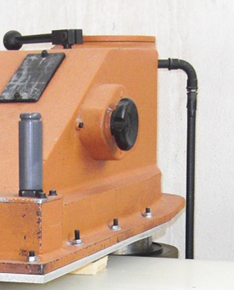 Troqueladora Brazo Giratorio para corte Atom G 999