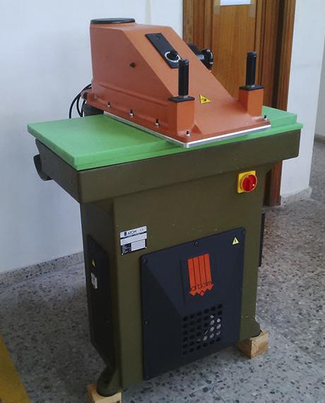 Troqueladora de corte para calzado Atom SE 20