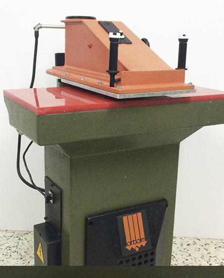 Troqueladora de corte para calzado Atom SE 20